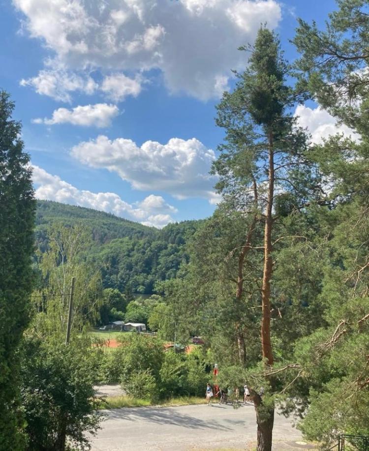 Penzion Cholin Novy Knin Exterior foto