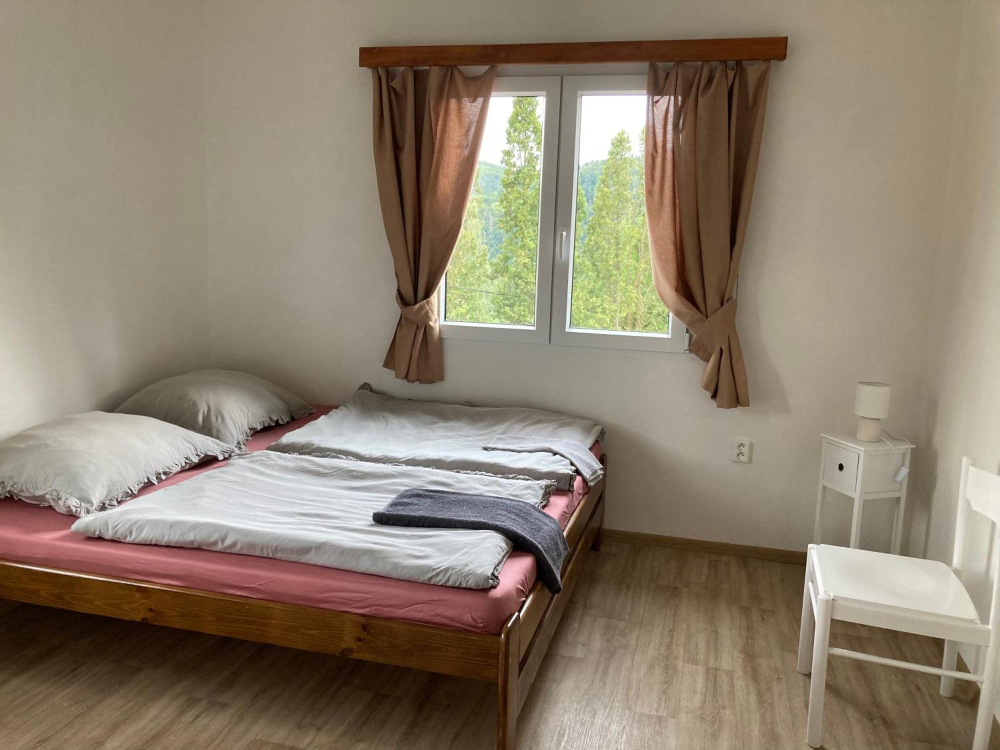 Penzion Cholin Novy Knin Exterior foto